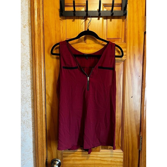 Express Zip Front Sleeveless Blouse - Picture 1 of 3